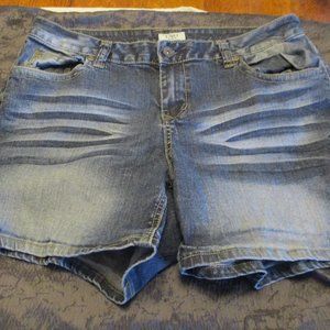 Cato Women Size 16W Denim Shorts